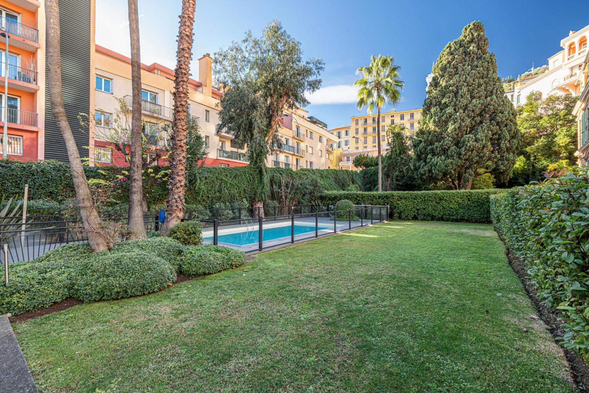 Intercontinental Superbe Appartement Avec Piscine 멍똥 외부 사진
